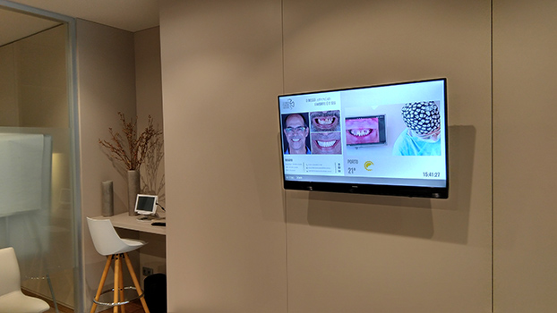 Tv corporate in Clinics, Porto, Lisbon, Braga, Coimbra, Aveiro, Portugal, Angola, Mozambique